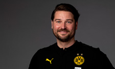 Home-Office vor der Südtribüne