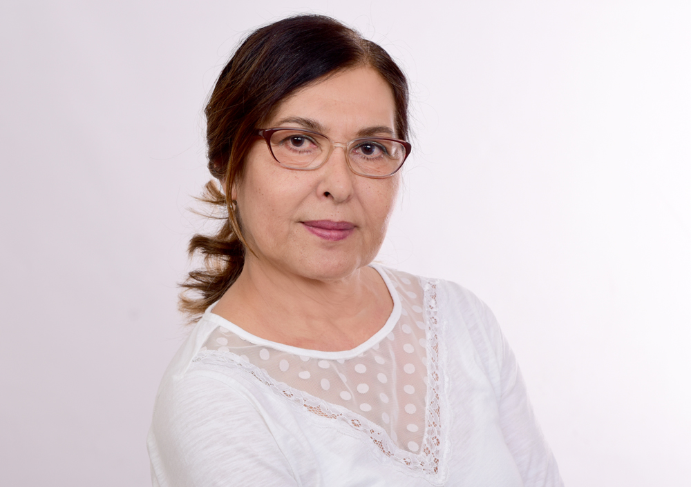 Èva Baars ist Pädagogin, Heilpraktikerin und IST-Ernährungsberaterin.