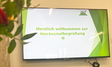 Auf ins Studium: Rund 250 Ersties feierten ihren Start an der IST