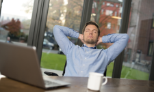 Erfahren Sie im IST-Webinar, wie Sie Ihrer Psyche Gutes tun können.