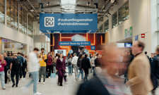 Vom Klassenzimmer auf die DMEXCO: IST-Hochschule macht Digitalwirtschaft erlebbar