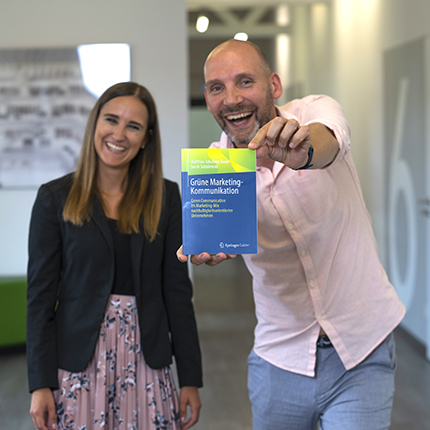 Sarah Sobolewski und Prof. Dr. Matthias Bauer